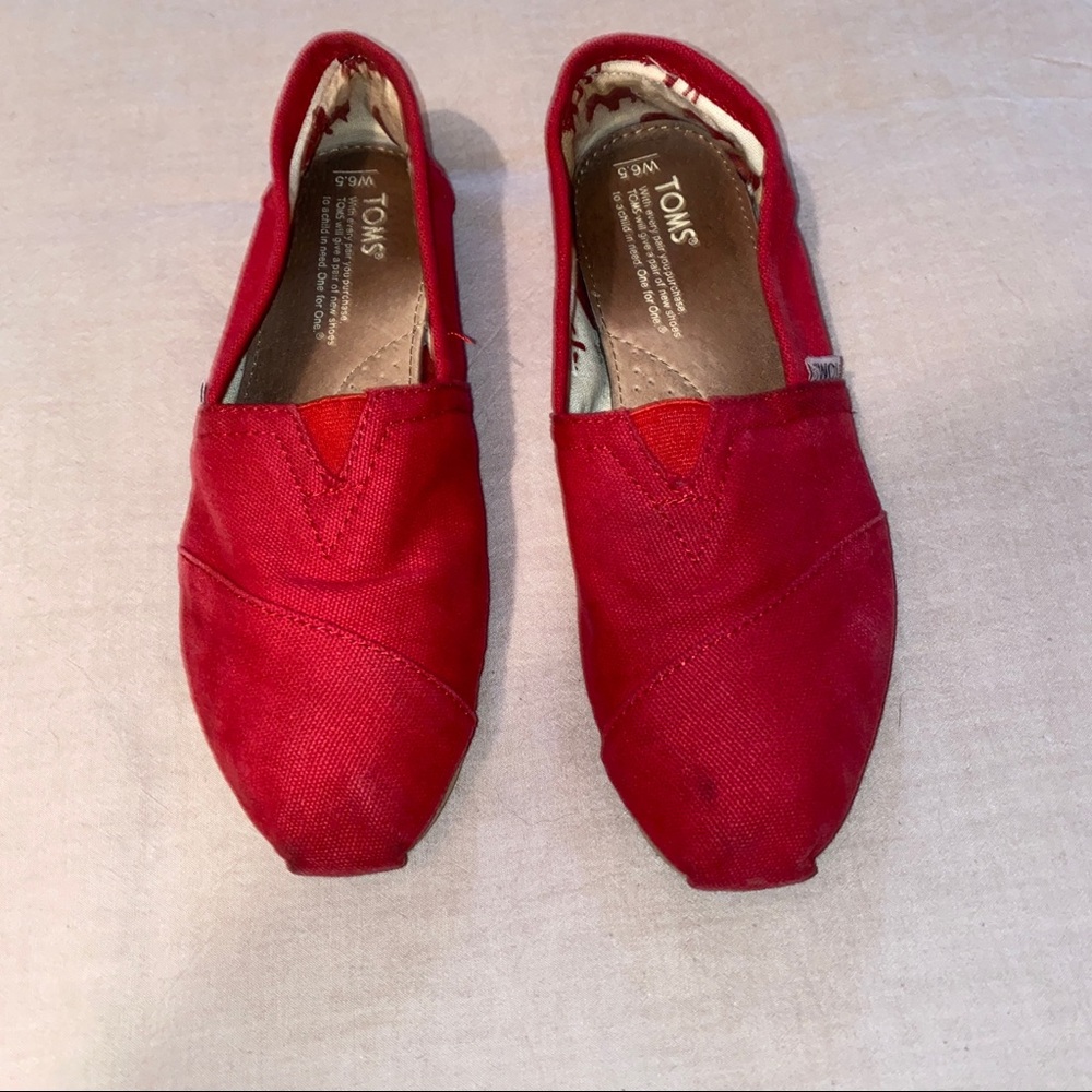 Red Toms